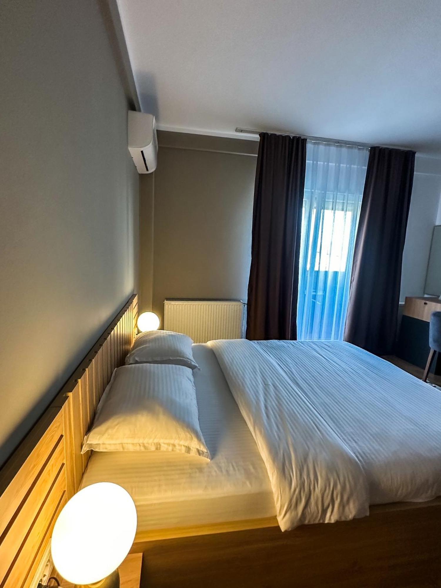 Grand Apartments Prishtina Pristina Esterno foto