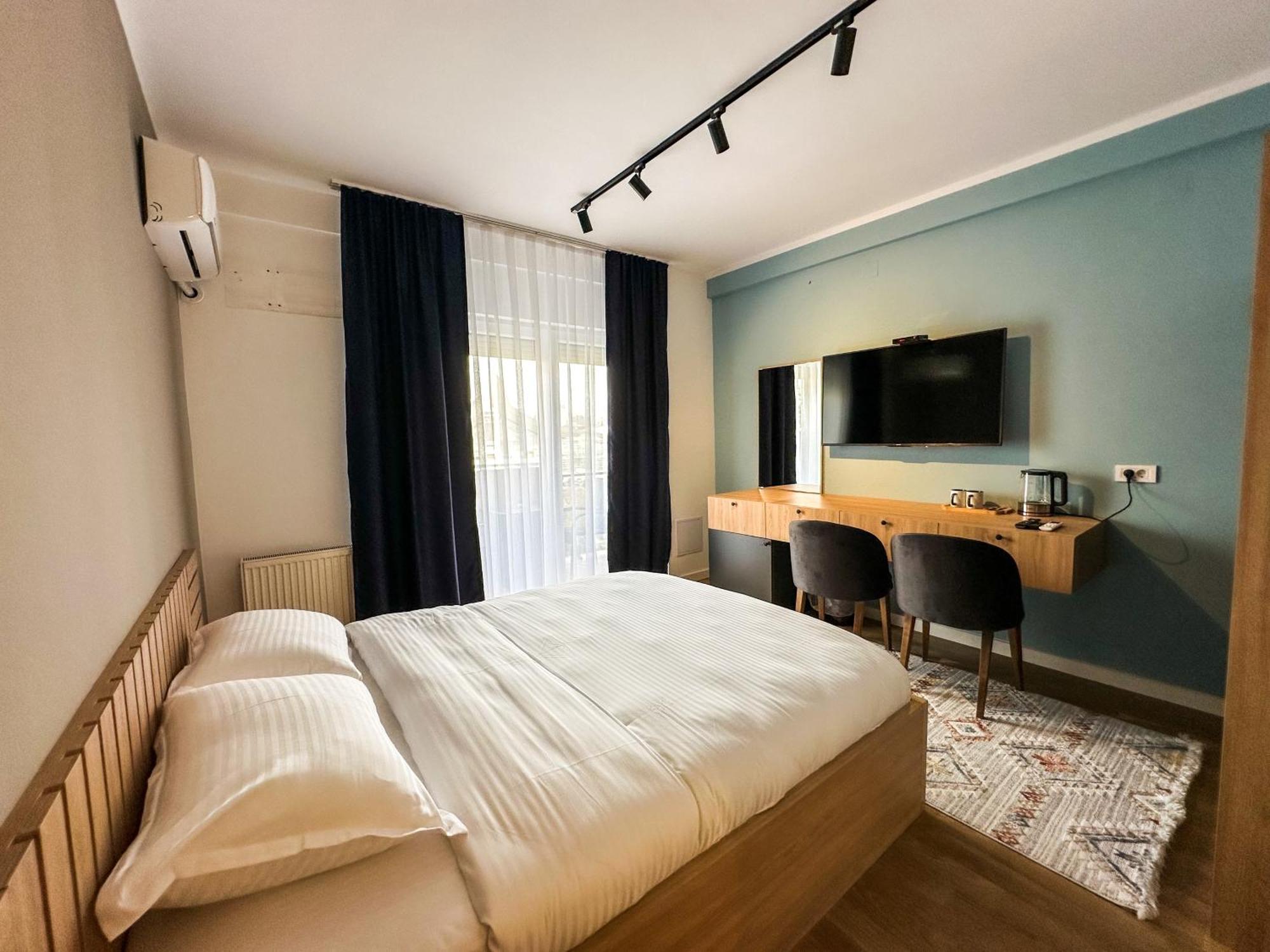 Grand Apartments Prishtina Pristina Esterno foto