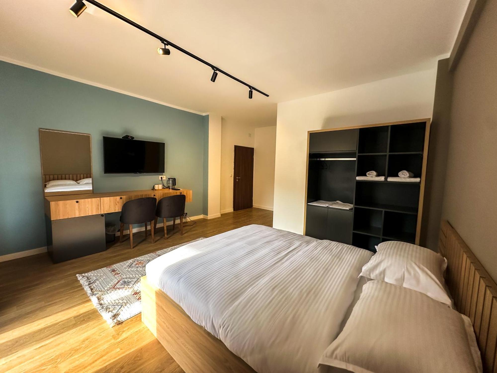 Grand Apartments Prishtina Pristina Esterno foto