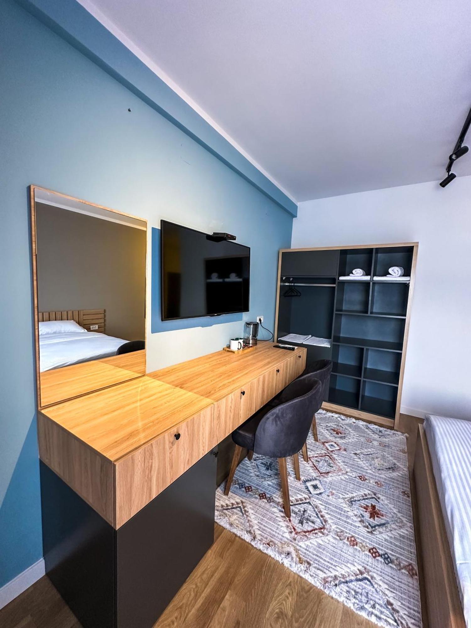 Grand Apartments Prishtina Pristina Esterno foto