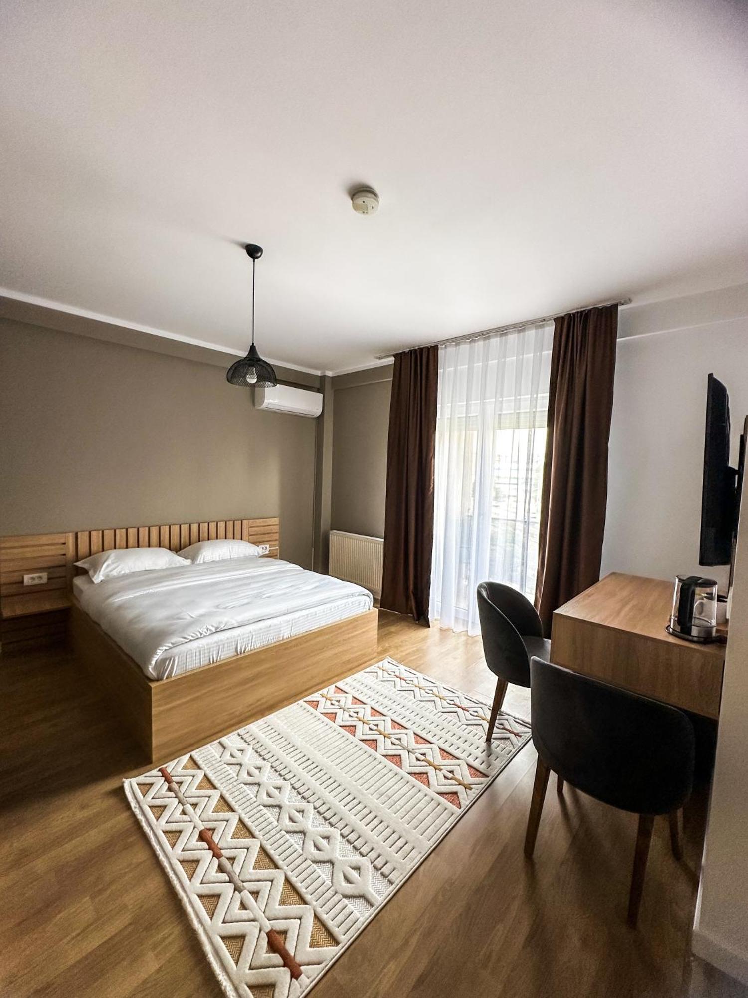 Grand Apartments Prishtina Pristina Esterno foto
